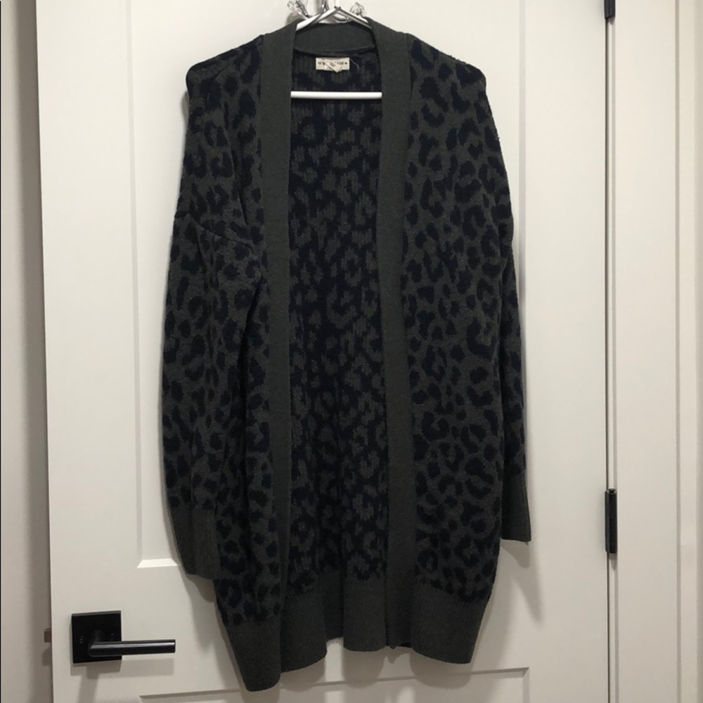Green and navy long Leopard print cardigan